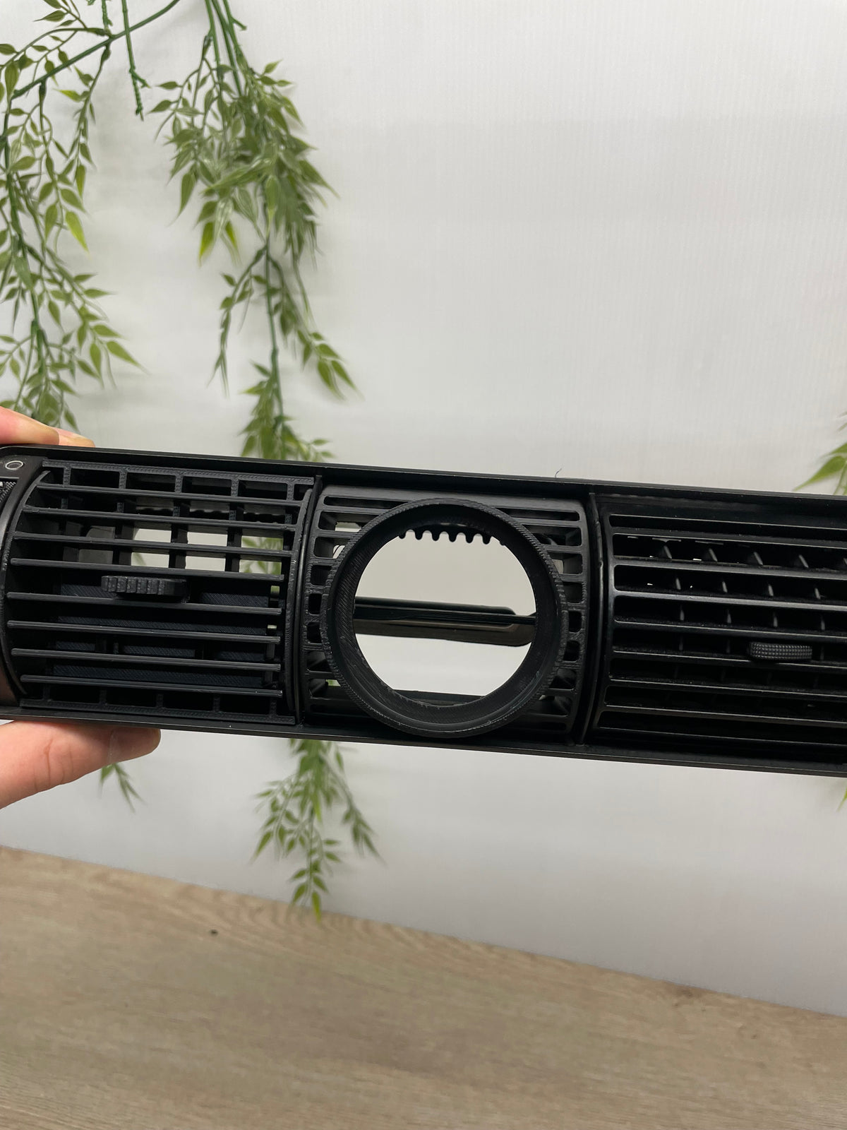 KRATKA POD ZEGAR AUDI A4 B5