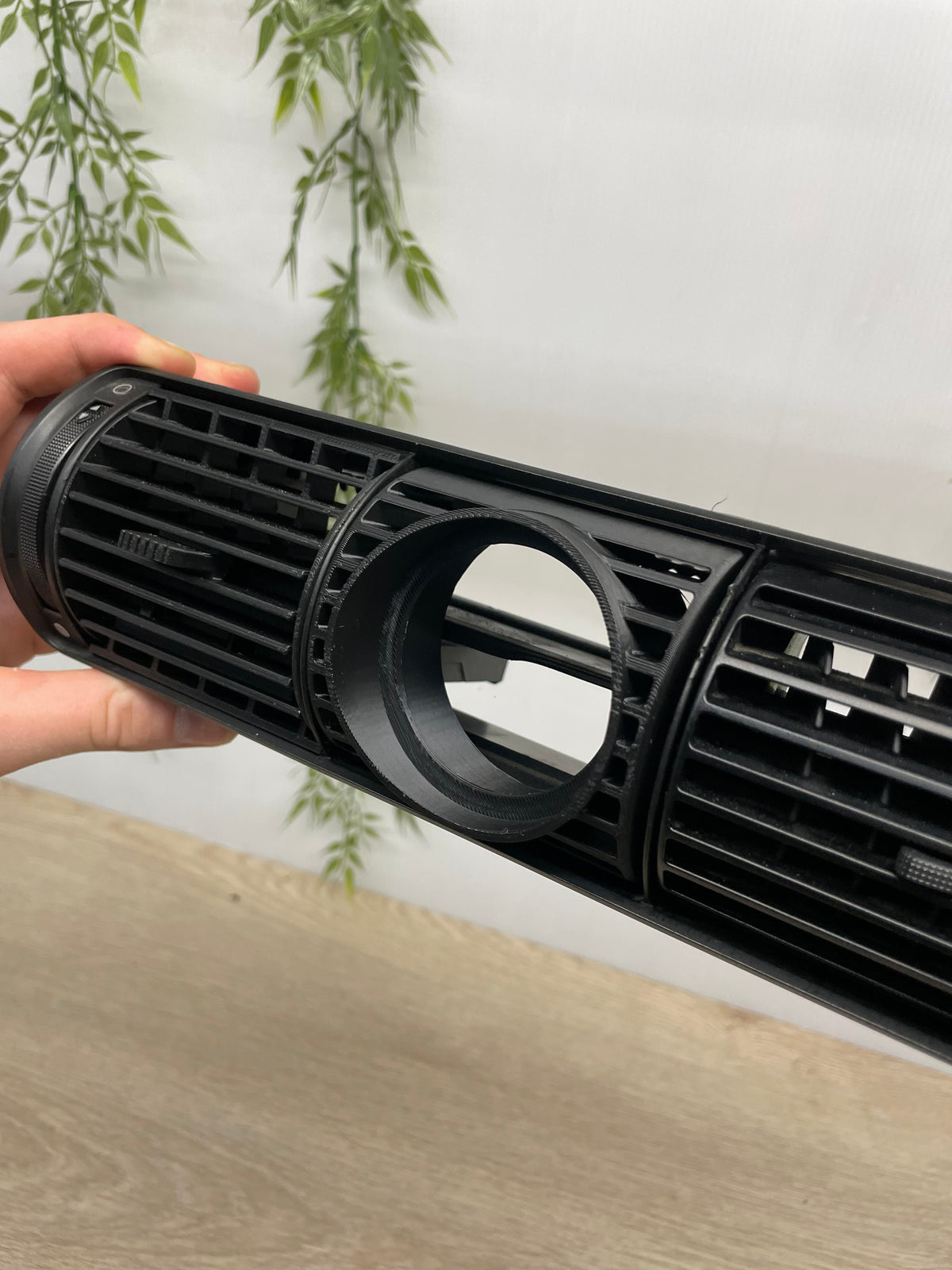 KRATKA POD ZEGAR AUDI A4 B5