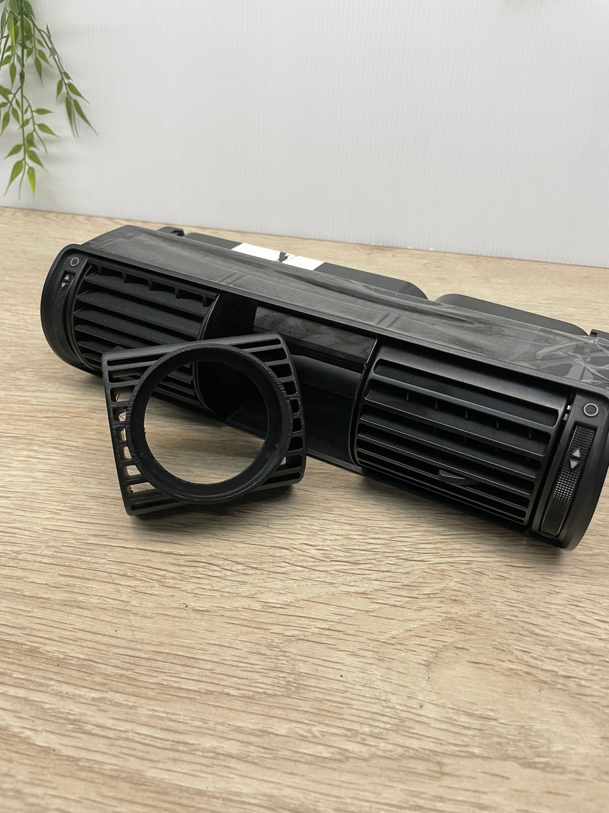 KRATKA POD ZEGAR AUDI A4 B5